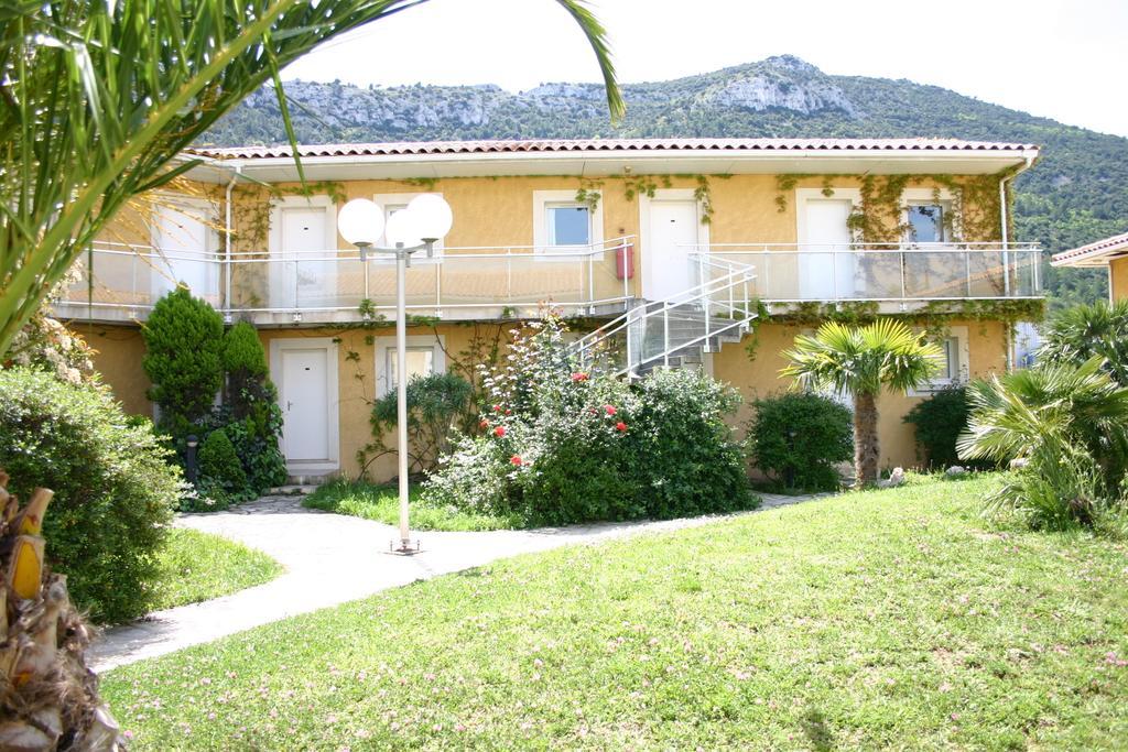 Appart'Hotel Residella Aubagne ジェムノ エクステリア 写真