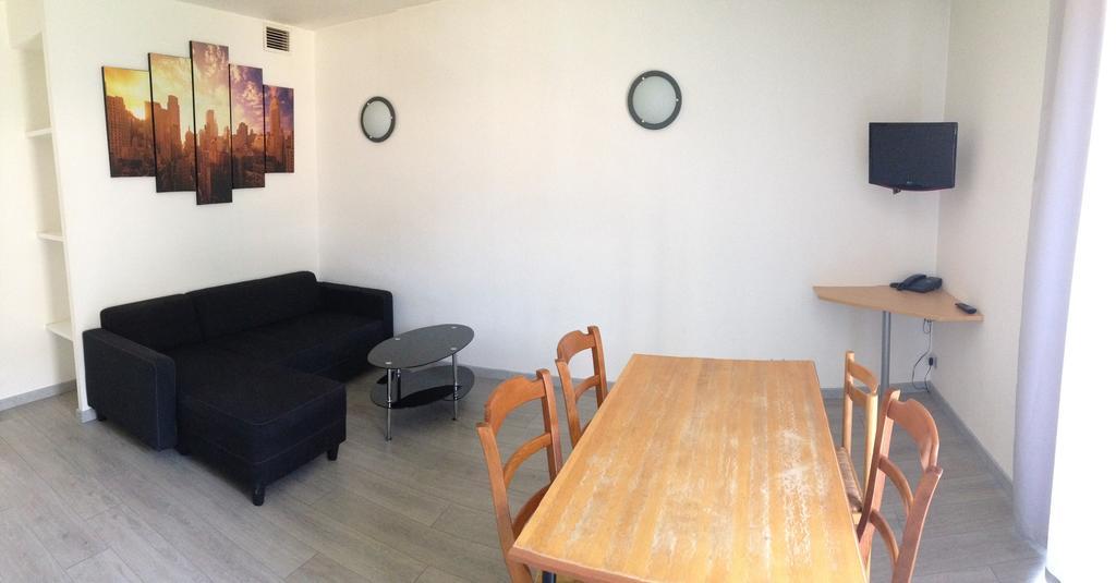 Appart'Hotel Residella Aubagne ジェムノ 部屋 写真